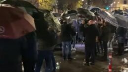 Arnavutluk’ta muhalefetten hükümete karşı protesto