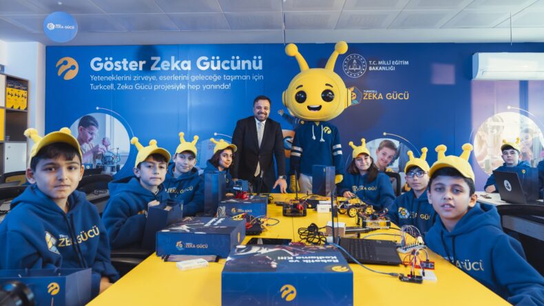 Turkcell Zekâ Gücü Projesi’nin yeni sınıfı Elbistan’da açıldı