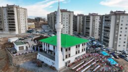 Kahramanmaraş’ta hayırsever ailenin yaptırdığı camii açıldı