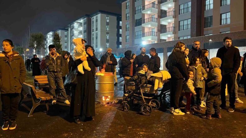 Depremin “Kara” simgesi Ebrar Sitesi’nde hüzünlü yıl dönümü