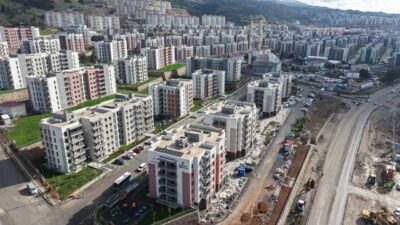 Kahramanmaraş Büyükşehir Belediye Başkanı Fırat Görgel, Vali Mükerrem Ünlüer ve