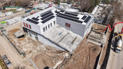 Elbistan’da yapımı devam eden İlçe Halk Kütüphanesi’nde çalışmalar tüm hızıyla