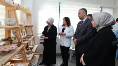 Onikişubat Belediyesi Kadın Emeği Seramik Atölyesi’nde Dönem Sonu Sergisi Açıldı