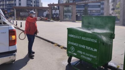 Büyükşehir Belediyesi Bayram Boyunca Sahada; Temizlik ve İlaçlama Çalışmaları Kesintisiz