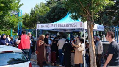 Onikişubat Belediyesi LGS Heyecanında Öğrenci ve Velileri Yalnız Bırakmadı Onikişubat
