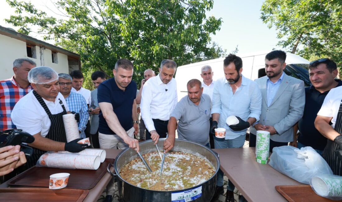 Onikişubat Belediye Başkanı Hanifi Toptaş, Muharrem ayı kapsamında Dönüklü Mahallesi’nde